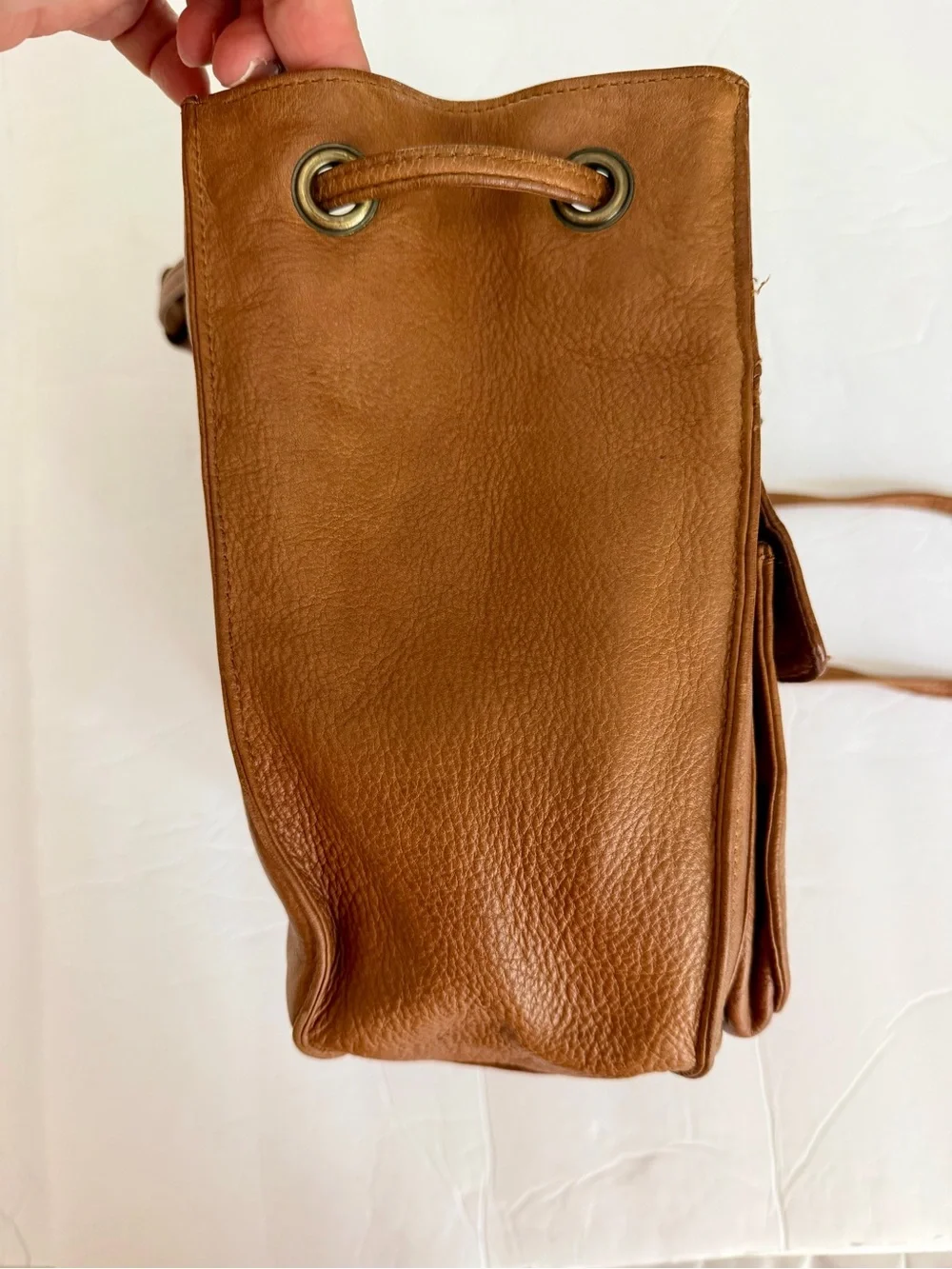 Fossil Vintage Cognac Leather Drawstring Bucket Backpack Purse Bag Key Zipper